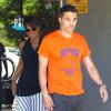 Halle Berry, enceinte, et son mari Olivier Martinez se rendent à une fête au Jerry's Famous Deli à Los Angeles, le 29 septembre 2013.