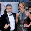 George Clooney et Stacy Keibler lors de la cérémonie des Oscars le 24 février 2013