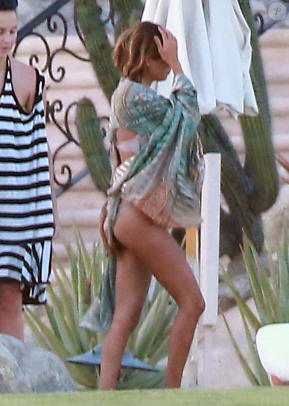 Exclusif - Nicole Richie profite d'un week-end détente à Cabo San Lucas au Mexique. Le 22 septembre 2013.