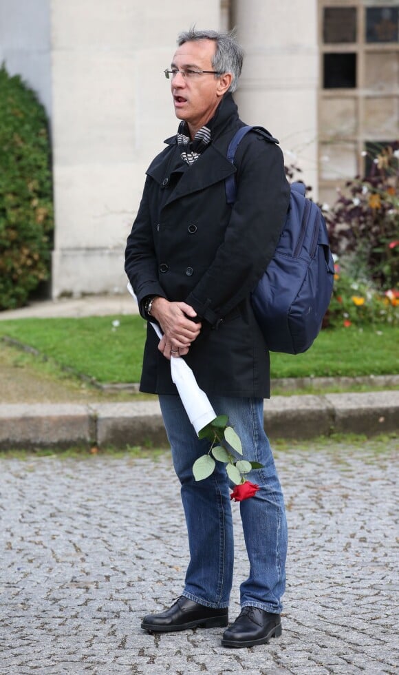 Laurent Petitguillaume lors des obsèques de Gilles Verlant au cimetière du Père-Lachaise, le 4 octobre 2013 à Paris