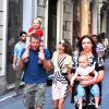 Guy Ritchie en famille dans les rues de Rome, le 3 octobre 2013.