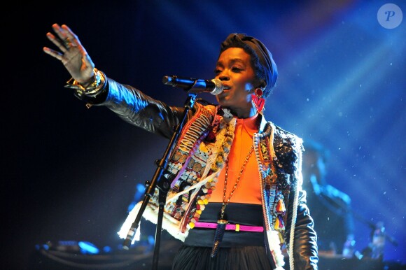 Lauryn Hill en concert à l'Olympia de Paris, le 16 avril 2012.