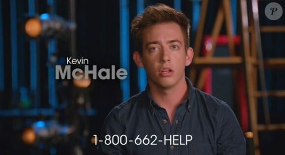 Kevin McHale dans le spot de pub anti-drogues diffusé pendant l'épisode hommage à Cory Monteith, le 10 octobre 2013.