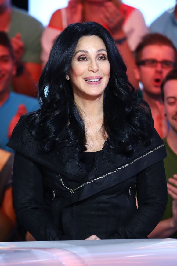 Exclusif - Cher et Marianne James invitées de "Touche pas mon poste", lors de l'enregistrement à Paris, le 10 octobre 2013.