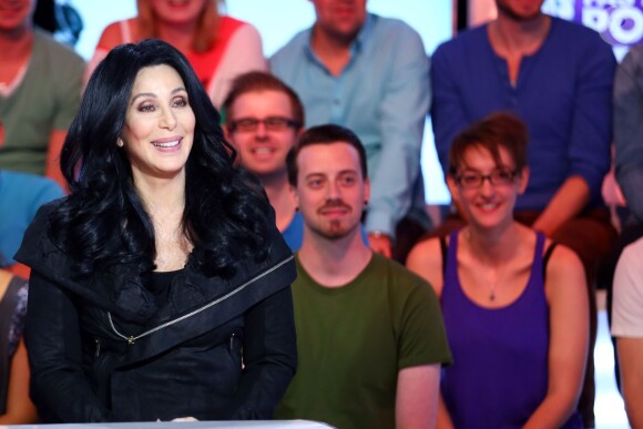 Exclusif - Cher et Marianne James invitées de l'émission "Touche pas mon poste", lors de l'enregistrement à Paris, le 10 octobre 2013.