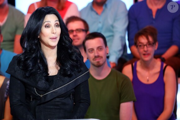 Exclusif - Cher et Marianne James invitées de l'émission "Touche pas mon poste", lors de l'enregistrement à Paris, le 10 octobre 2013.