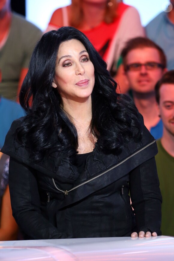 Exclusif - Cher et Marianne James invitées de l'émission "Touche pas mon poste", lors de l'enregistrement à Paris, le 10 octobre 2013.