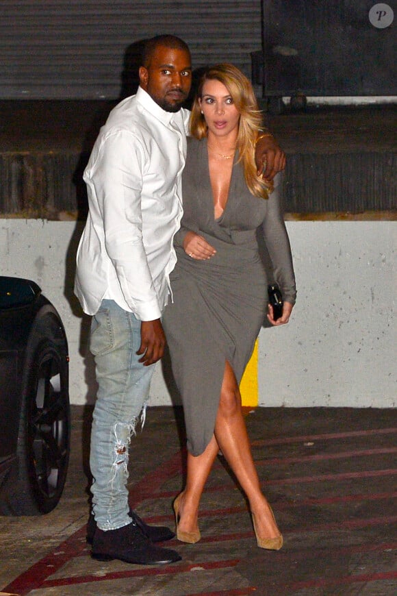 Kim Kardashian et Kanye West arrivent à l'opéra de Los Angeles, le 11 octobre 2013.