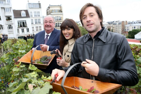 Exclusif - Daniel Vaillant (le maire du 18e), Thomas Dutronc et Nolwenn Leroy (parrain et marraine) - Fête des Vendanges de Montmartre 2013 (80e anniversaire) a Paris, le 12 octobre 2013.12/10/2013 - Paris