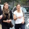 La princesse Madeleine de Suède et et sa soeur la princesse Victoria sur la 5e Avenue à New York, le 6 octobre 2013