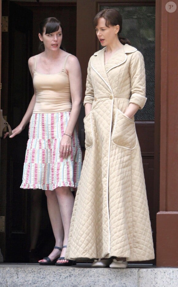 Nicole Kidman et sa doublure sur le tournage de 'Fur' à New York le 20 juillet 2005.