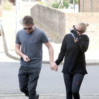 Sam Worthington : Le héros d'Avatar (très) amoureux du mannequin Lara Bingle