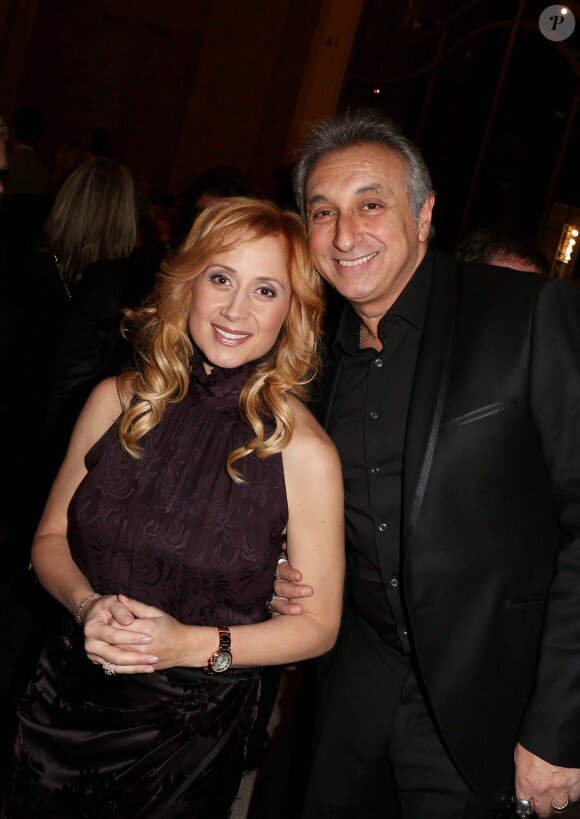 Exclusif - Lara Fabian et Gérard Pullicino, séparés mais complices pour l'opération Frimousses de Créateurs à Paris le 3 décembre 2012, une vente aux enchères au profit de l'Unicef.