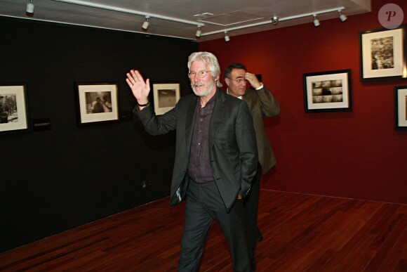 Richard Gere lors du vernissage de l'exposition "Peregrino" (Pilgrim en version originale) à Mexico, le 12 octobre 2013.