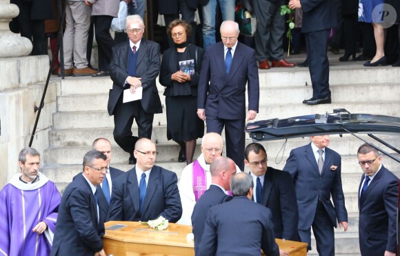 La famille à la sortie des obsèques de Patrice Chéreau en l'Eglise Saint-Sulpice à Paris, le 16 octobre 2013.