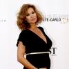 La jolie Ingrid Chauvin, enceinte, au côté de son mari Thierry Peythieu lors de la cérémonie d'ouverture du 53e festival de Monte-Carlo au Forum Grimaldi à Monaco, le 9 juin 2013.