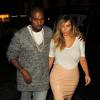 Kim Kardashian et Kanye West lors d'un dîner en amoureux à Paris le 30 septembre 2013