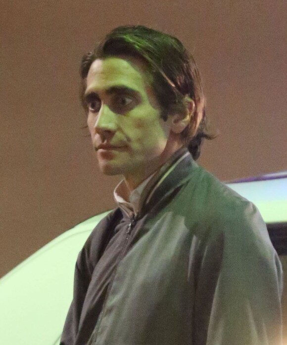 Jake Gyllenhaal sur le tournage du film "Nightcrawler" à Studio City, le 21 octobre 2013.