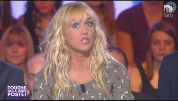 Enora Malagré dans Touche pas à mon poste sur D8 le jeudi 24 octobre 2013