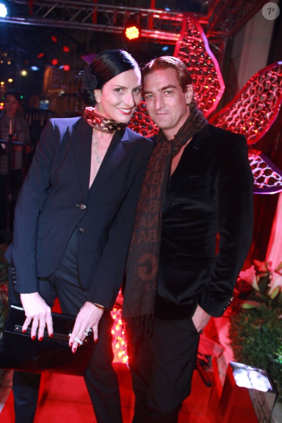 Ludovic Chancel (le fils de Sheila) et sa femme Sylvie Ortega Munos à l'opening de la Gallery Shchukin à Paris, le jeudi 10 octobre 2013.
