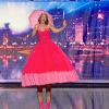 Une chanteuse aux interminables jambes dans "La France a un incroyable talent" saison 8. Mardi 29 octobre 2013.