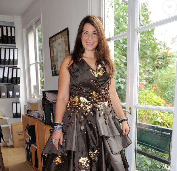 EXCLUSIF. Marion Bartoli essaye sa robe pour le defile du Salon du Chocolat qui aura lieu le 29 octobre a Paris. Fait a Paris, France le 25 octobre 2013.