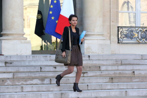 Najat Vallaud-Belkacem, ministre des Droits des femmes, à la sortie du Conseil des ministres du 30 octobre 2013 au palais de l'Elysée à Paris.