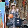 Paris Hilton chez Pumpkin Patch à West Hollywood, Los Angeles, le 18 octobre 2013.