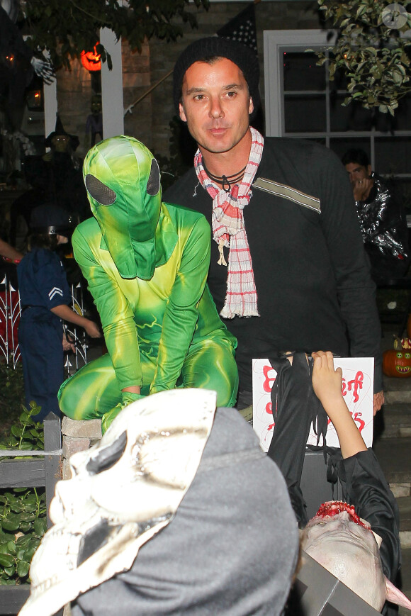 Gavin Rossdale et son fils Kingston fêtent Halloween. Los Angeles, le 31 octobre 2013.