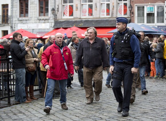 Gérard Depardieu a donné le depart du rallye de Condroz à Huy en Belgique, le 1er novembre 2013.