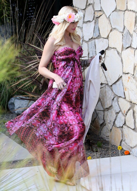 L'étonnante Gwen Stefani à la baby shower d'une amie à Los Feliz (Los Angeles), le 3 novembre 2013.