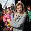Valérie Trierweiler visite un camp de réfugiés syriens à Dalhamye au Liban le 5 novembre 2013.