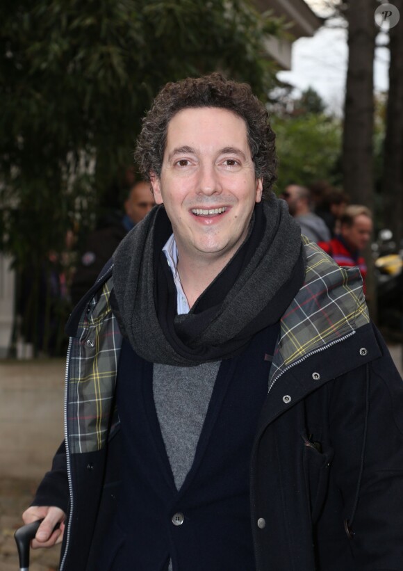 Exclusif - Guillaume Gallienne arrivant à l'émission Vivement dimanche à Paris le 6 novembre 2013