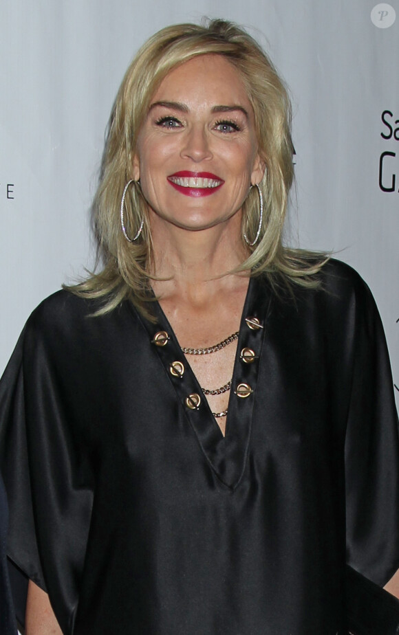 Sharon Stone lors de la cérémonie des 8e MOCA Award à Beverly Hills le 6 Novembre 2013.