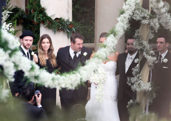 Exclusivité : Cérémonie de mariage de Chris Kirkpatrick, ancien membre du groupe 'N Sync, et de Karly Skladany a l'Hôtel Loews d'Orlando, le 2 Novembre 2013. Parmi les invites, on pouvait voir Justin Timberlake et sa femme Jessica Biel et les anciens membres du groupe N Sync Lance Bass, Joey Fatone et JC Chasez.