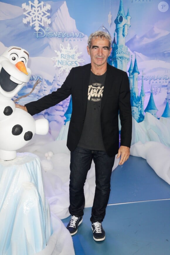 Raymond Domenech découvre le Noël Enchanté de Disneyland Paris, le 9 novembre 2013.