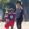 Heidi Klum, son fils Henry et un copain à Los Angeles. Le 10 novembre 2013.