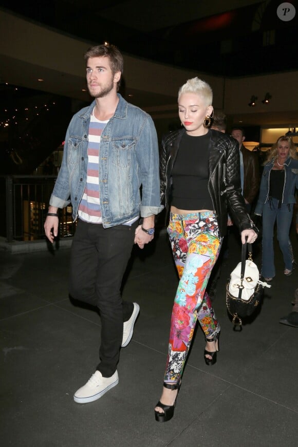 Miley Cyrus et Liam Hemsworth à Los Angeles, le 8 janvier 2013.