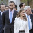 Le prince Felipe et la princesse Letizia d'Espagne ont visité la mission de San Carlos Borromeo, près de Carmel-by-the-Sea, en Californie, le 13 Novembre 2013.