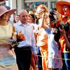 Le roi Willem-Alexander des Pays-Bas et son épouse la reine Maxima lors de leur visite à Philipsburg, capitale de Saint-Martin, dans les Antilles Néerlandaises, le 13 novembre 2013