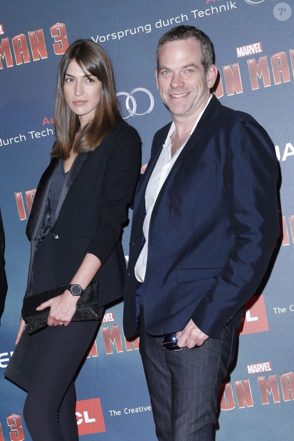 Garou et sa petite amie Stéphanie Fournier à l'avant-première parisienne de Iron Man 3 au Grand Rex, le 14 avril 2013