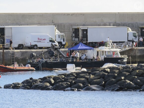 Exclusif - Elsa Pataky a rendu visite à son mari, Chris Hemsworth, qui est actuellement sur le tournage du film "In the Heart of The Sea" sur l'île de La Gomera aux Canaries, le 15 novembre 2013