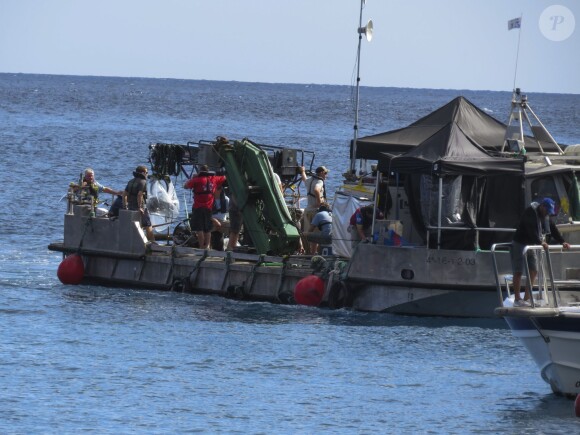Exclusif - Elsa Pataky a rendu visite à son mari, Chris Hemsworth, qui est actuellement sur le tournage du film "In the Heart of The Sea" sur l'île de La Gomera aux Canaries, le 15 novembre 2013