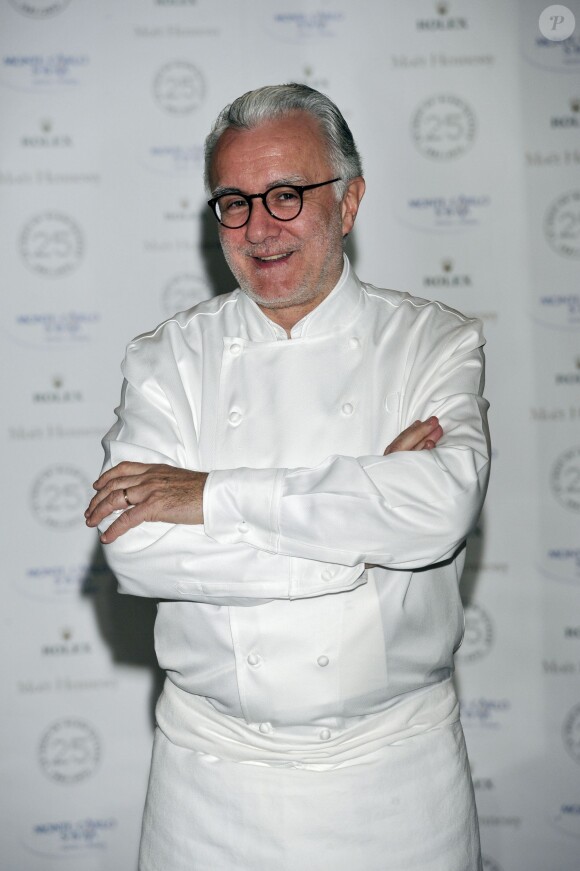 Alain Ducasse - Photocall pour le 25eme anniversaire du restaurant "Le Louis XV" à Monaco. Novembre 2012.