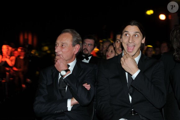 Exclusif : Bertrand Delanoë et Zlatan Ibrahimovic lors de la soirée des GQ Awards, édition française, au sein du museum d'histoire naturelle à Paris le 20 novembre 2013