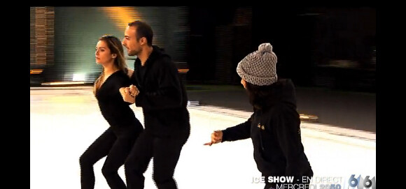 Clara Morgane très élégante dans la bande-annonce d'Ice Show - le 27 novembre 2013 sur M6