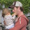 Exclusif - Chris Hemsworth tendre papa avec India Rose sur l'île de la Gomera, Canaries, le 17 novembre 2013.