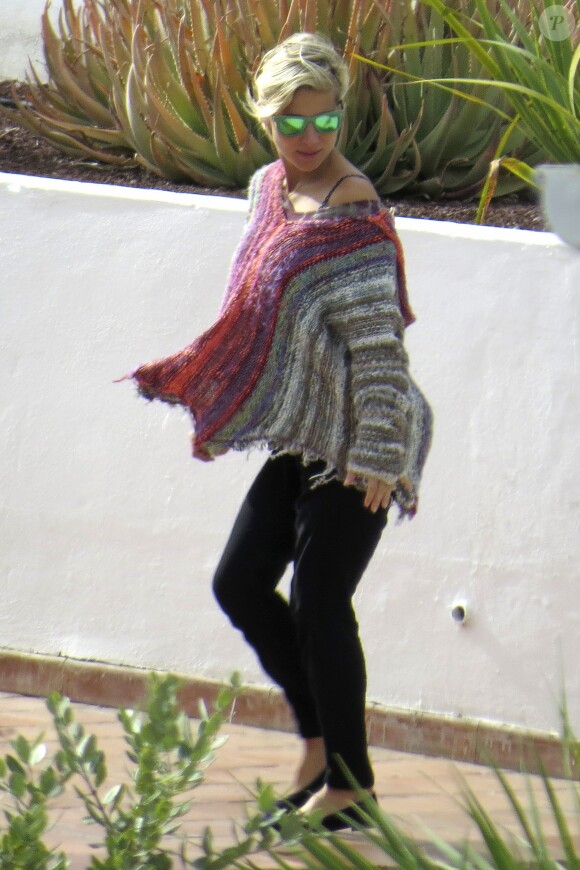 Exclusif - Elsa Pataky enceinte sur l'île de la Gomera, Canaries, le 17 novembre 2013.