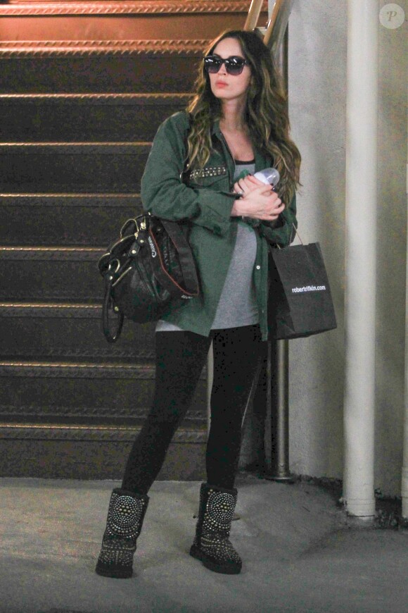 Megan Fox, enceinte de son deuxième enfant, le 26 novembre 2013 à Beverly Hills après un rendez-vous médical