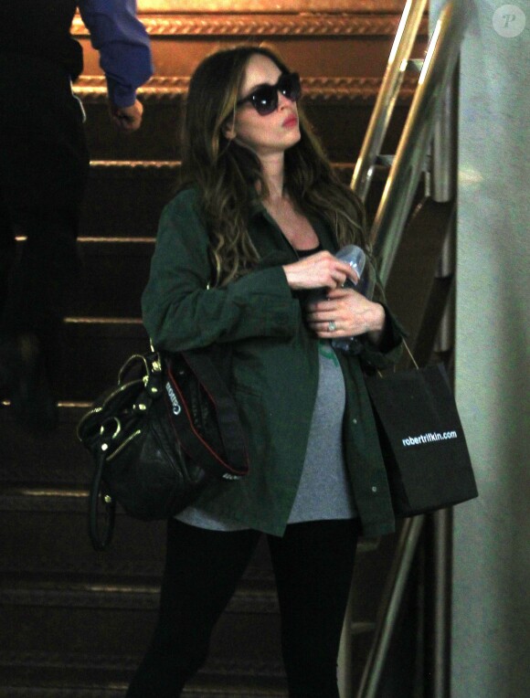 Megan Fox, enceinte de son deuxième enfant, le 26 novembre 2013 à Beverly Hills après un rendez-vous médical